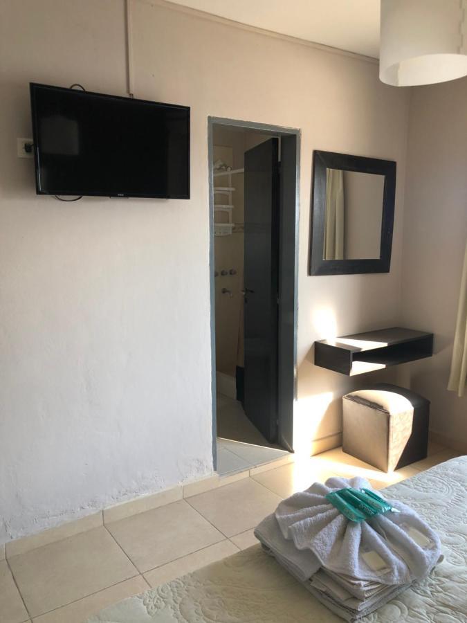 Castellnovo Hotel Villa Carlos Paz Buitenkant foto